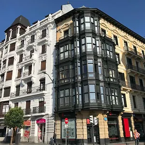 https://apartamento-en-el-centro-de-bilbao.sansebastianhotels.net